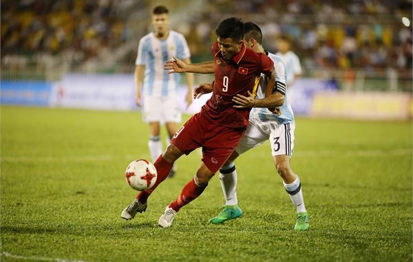 HLV Hoàng Anh Tuấn: Tôi hài lòng với trận thua U20 Argentina